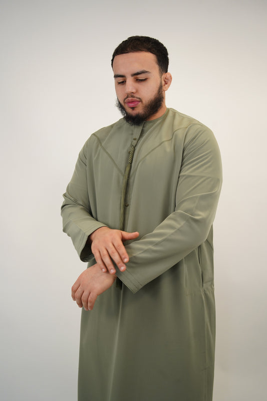 Premium Emirati Thobes