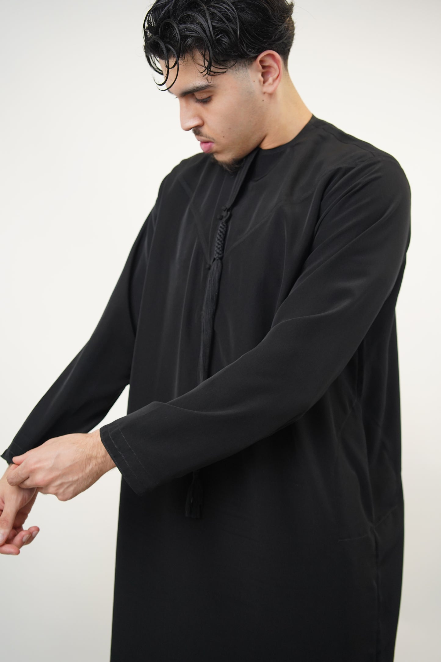 Premium Emirati Thobes