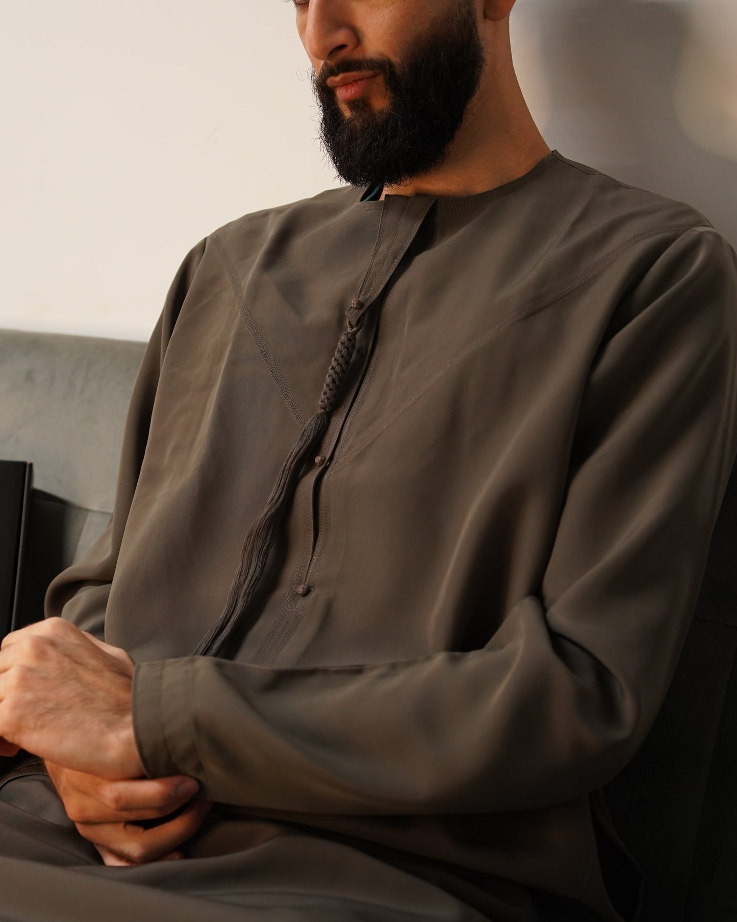 Ash Mocha Emarati Thobe